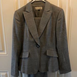Tahari pant suit